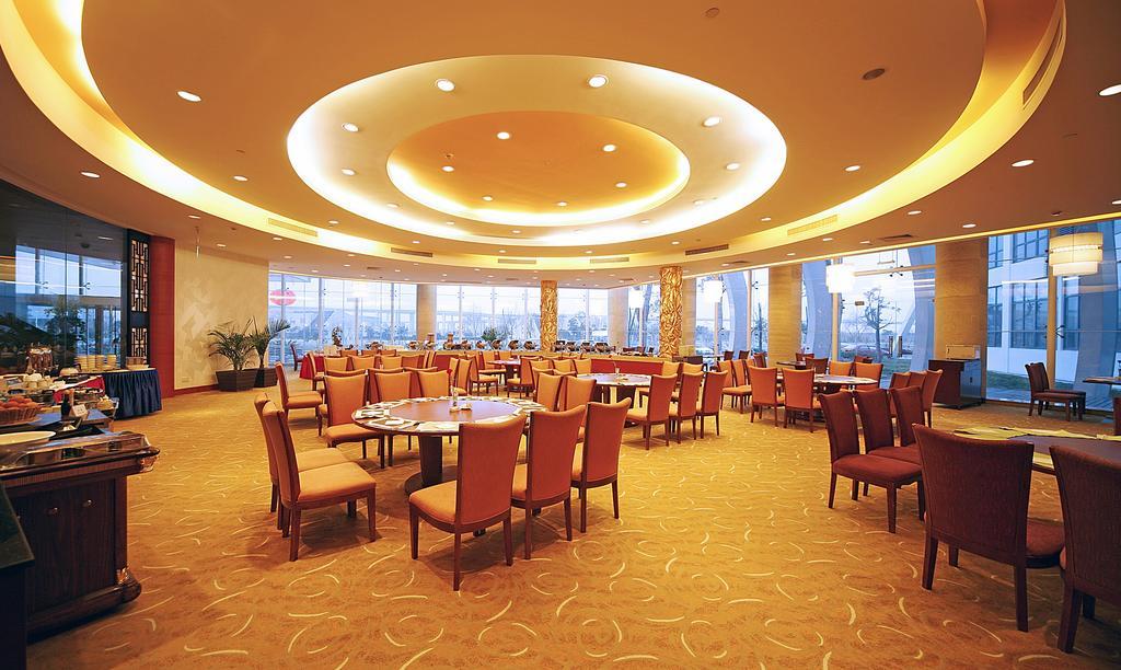 Runyang Huanlong Hotel Zhenjiang  Bagian luar foto