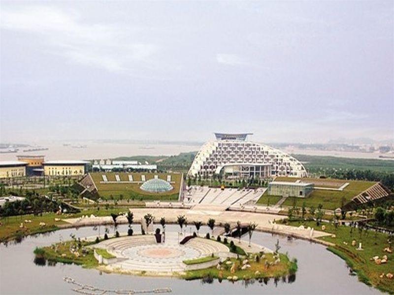 Runyang Huanlong Hotel Zhenjiang  Bagian luar foto